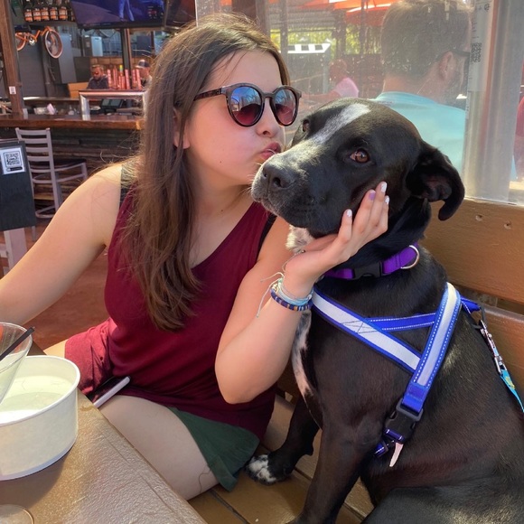 Meet your Posher, Itzel - Picture 1 of 1